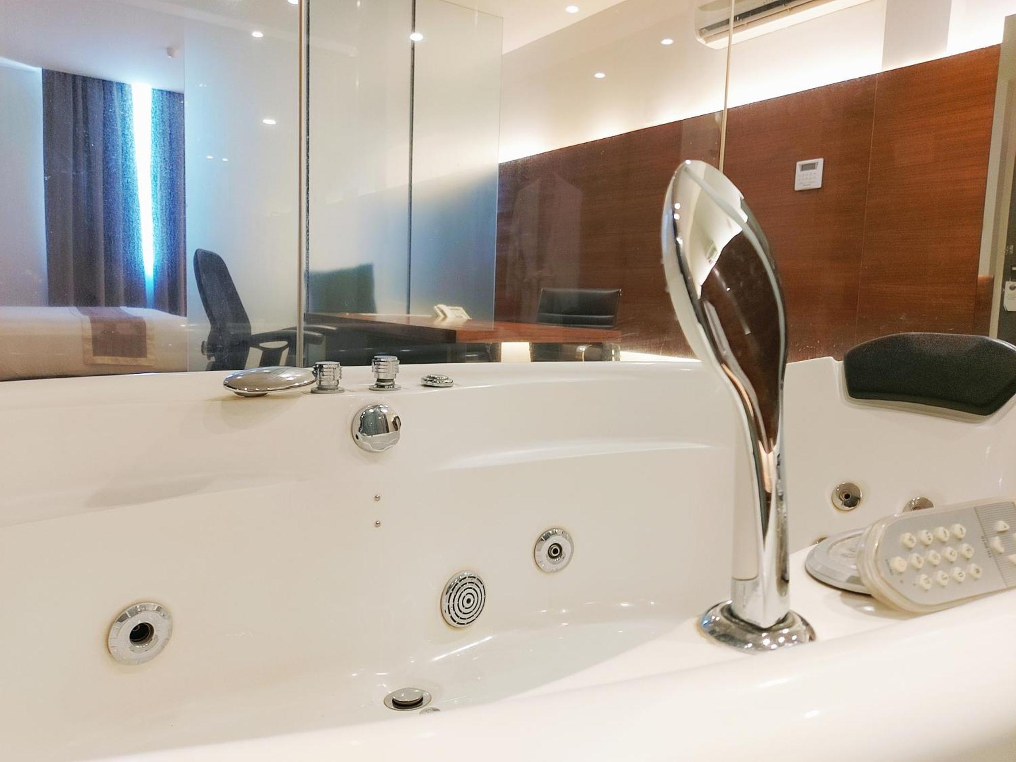 The Leverage Business Hotel - Bandar Baru Mergong Alor Setar Esterno foto
