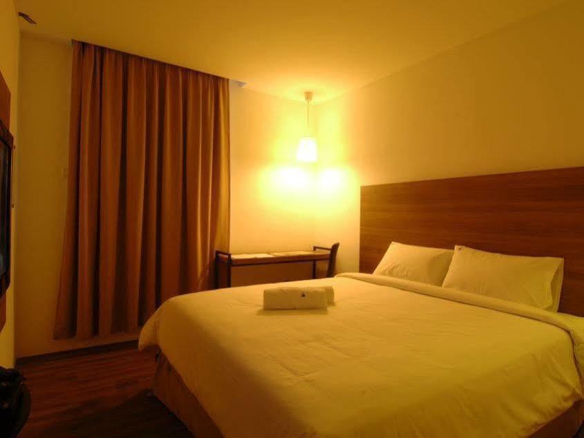 The Leverage Business Hotel - Bandar Baru Mergong Alor Setar Esterno foto