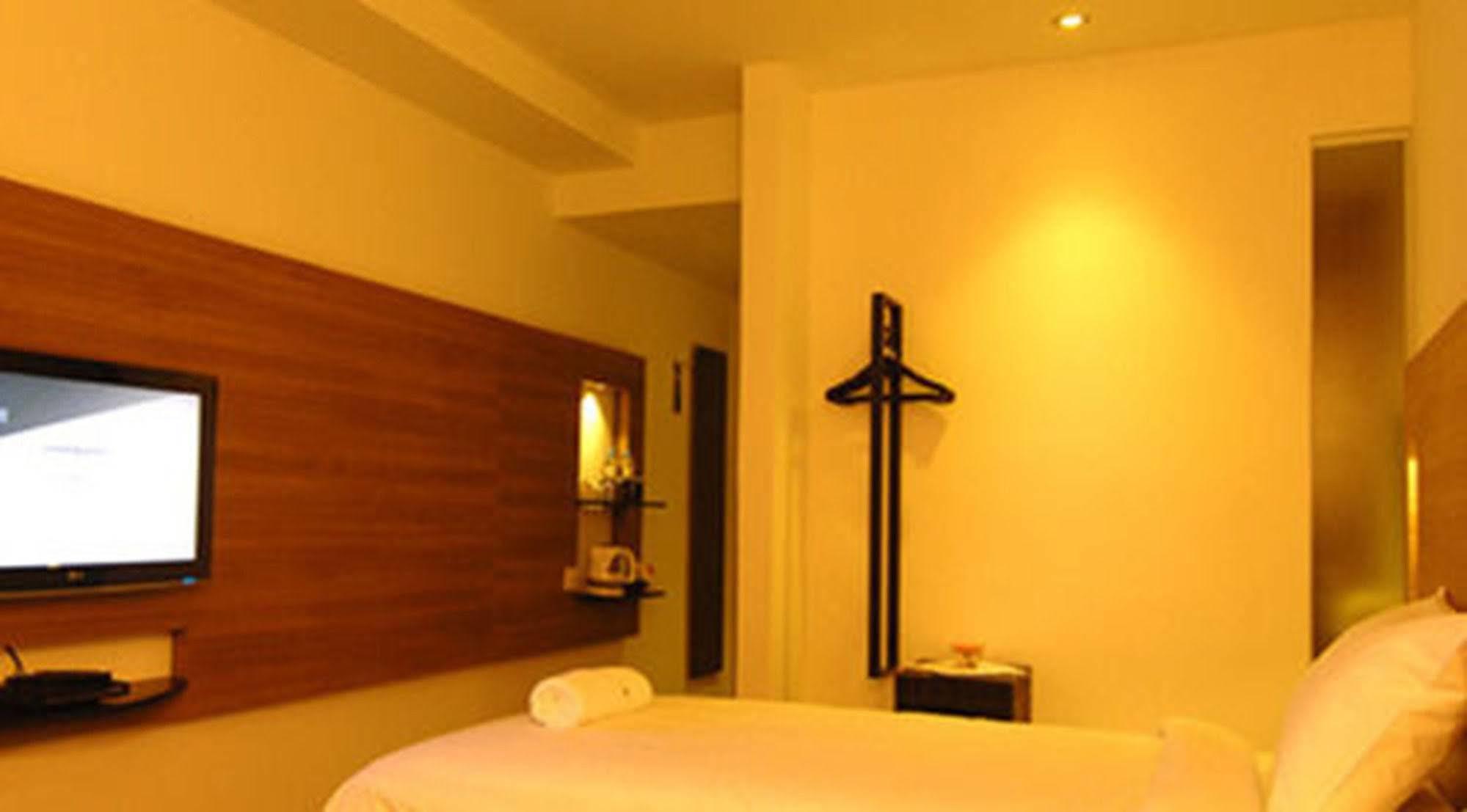 The Leverage Business Hotel - Bandar Baru Mergong Alor Setar Esterno foto